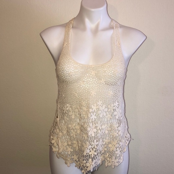 FANG Tops - FANG Crochet Floral lace tank top size XS